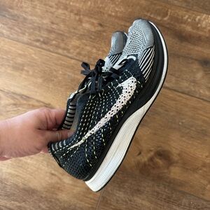 Nike flyknit racers volt